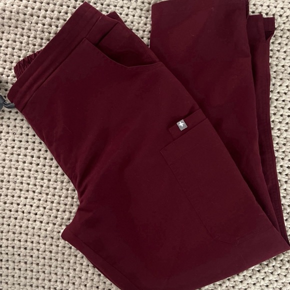 Figs scrubs set - Picture 3 of 3